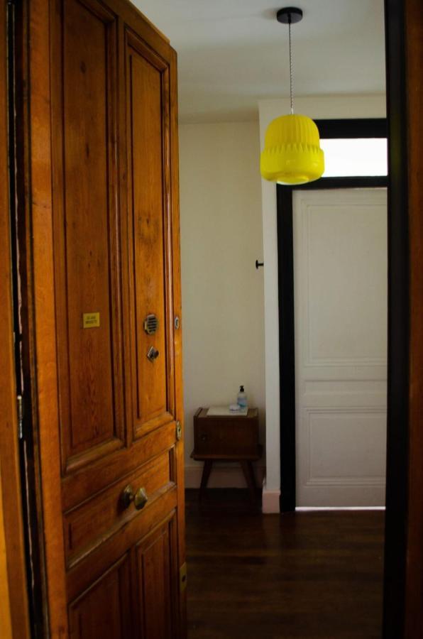 Chez Julie - Metro Garibaldi - University Apartment Лион Екстериор снимка